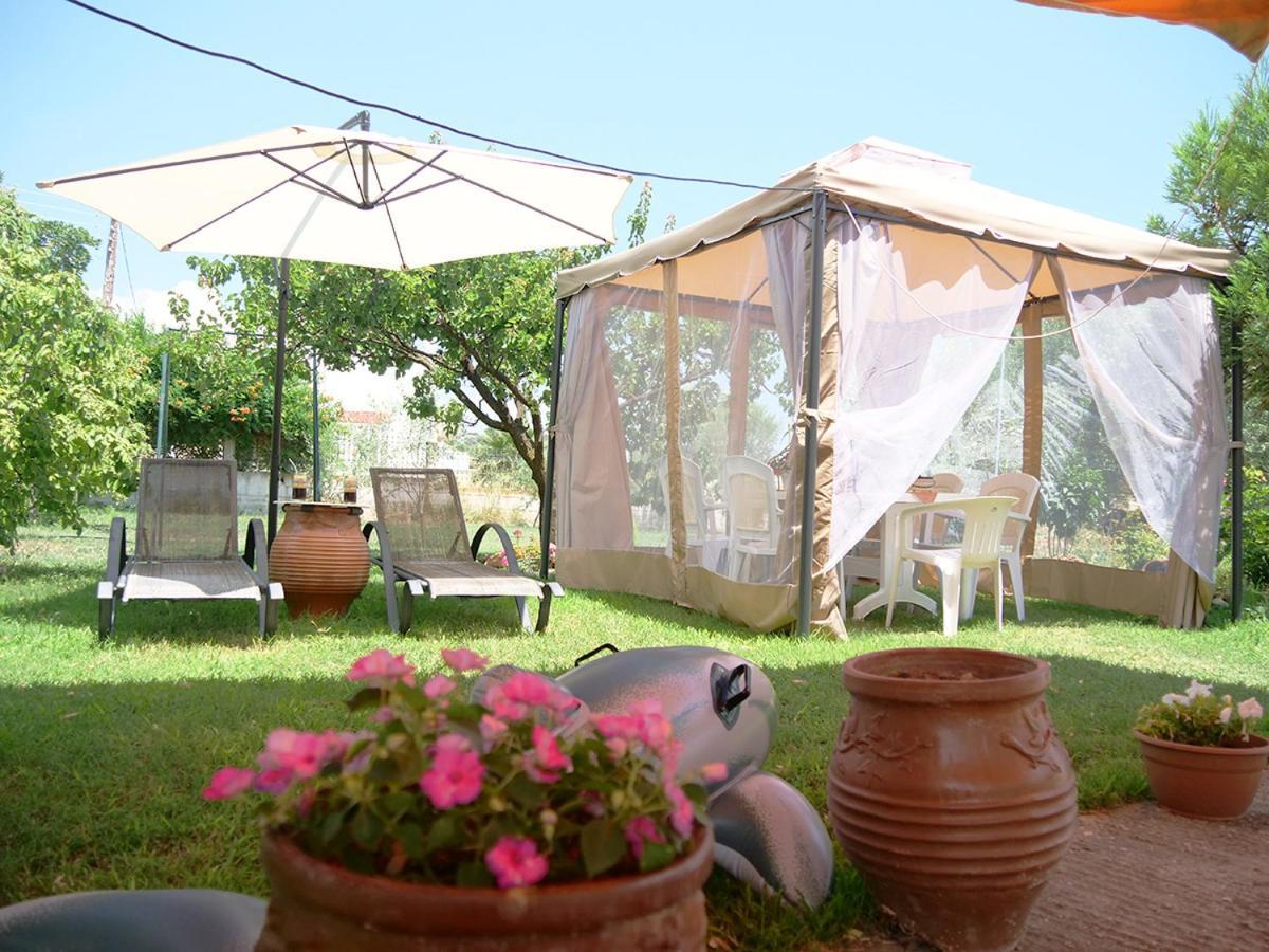 Villa Verde 200 Meters From The Beach Nea Iraklitsa Kültér fotó