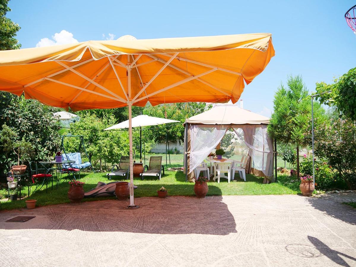 Villa Verde 200 Meters From The Beach Nea Iraklitsa Kültér fotó