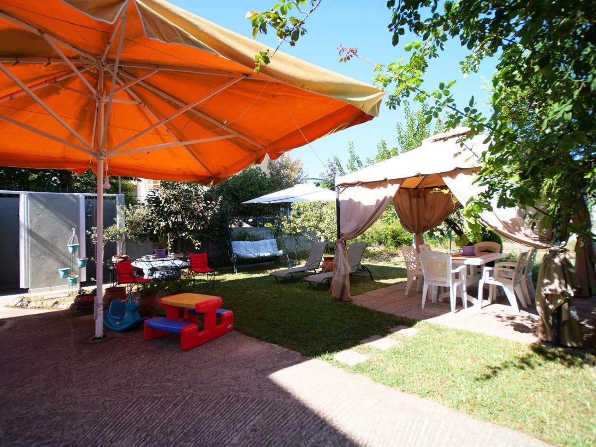 Villa Verde 200 Meters From The Beach Nea Iraklitsa Kültér fotó